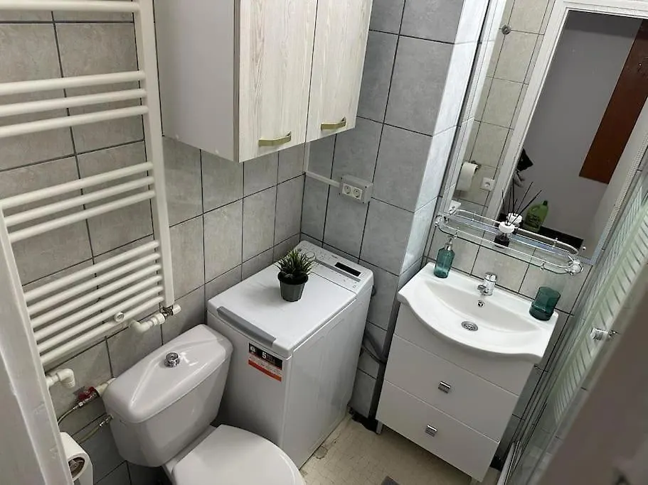 Stylish Studio In Heart Of Old Town 부쿠레슈티 아파트